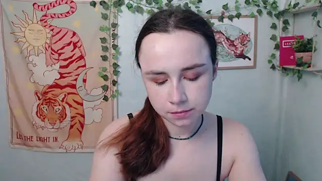 Snapshot of VeryVeryVeryShy_ chatting on July 15, 2026, 5:47 am VeryVeryVeryShy online show from July 15, 2026, 5:47 am