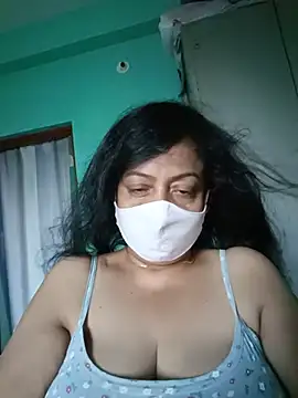 Snapshot of love_suman chatting on June 27, 2026, 12:22 pm love suman online show from June 27, 2026, 12:22 pm