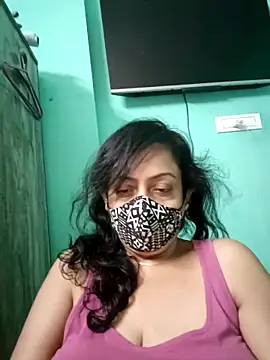 Snapshot of love_suman chatting on October 28, 2025, 1:10 pm love suman online show from October 28, 2025, 1:10 pm