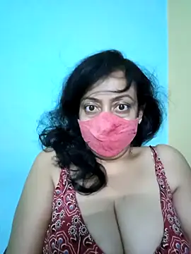 Snapshot of love_suman chatting on October 17, 2025, 1:24 pm love suman online show from October 17, 2025, 1:24 pm