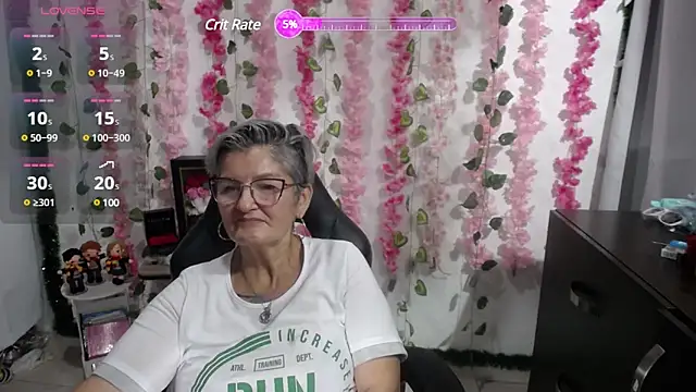 Snapshot of bety-cum2 chatting on March 17, 2025, 11:02 pm bety-cum2 online show from March 17, 2025, 11:02 pm