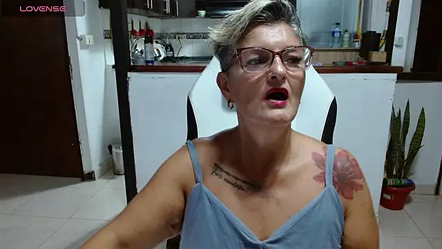 bety-cum2 online show from June 25, 2026, 10:48 pm