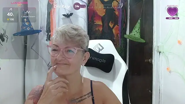 Snapshot of bety-cum2 chatting on October 2, 2025, 9:01 am bety-cum2 online show from October 2, 2025, 9:01 am