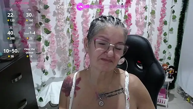 Snapshot of bety-cum2 chatting on March 12, 2025, 11:21 am bety-cum2 online show from March 12, 2025, 11:21 am