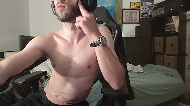 MikeLovesex699 online show from May 26, 2026, 10:19 pm