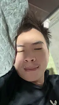 Sexy Handsome Drex online show from May 4, 2026, 2:20 pm