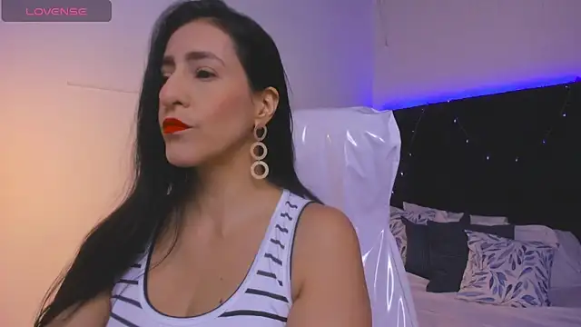 Snapshot of lauren_fit chatting on March 21, 2025, 2:40 pm lauren fit online show from March 21, 2025, 2:40 pm