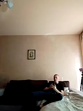 Power Art online show from March 16, 2026, 1:04 pm