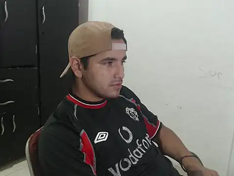 kylian 07 online show from November 11, 2025, 3:23 am