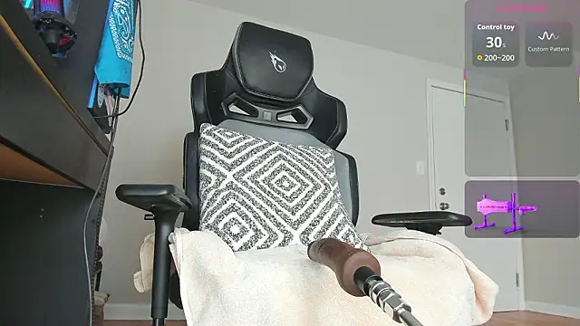 Snapshot of Redjina_Angel chatting on February 10, 2026, 3:44 pm Redjina Angel online show from February 10, 2026, 3:44 pm