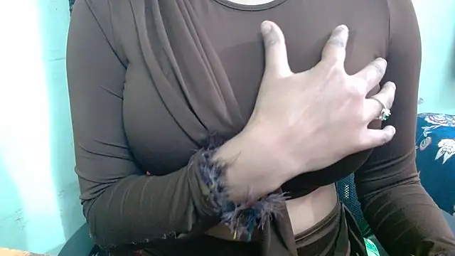 Snapshot of sweet-alia chatting on January 19, 2026, 3:27 pm sweet-alia online show from January 19, 2026, 3:27 pm