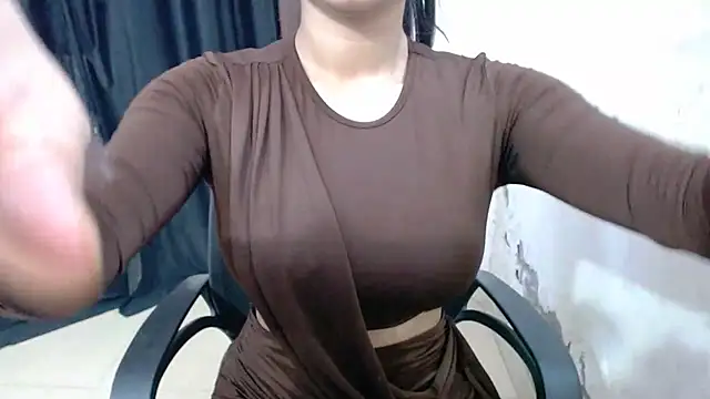 Snapshot of sweet-alia chatting on April 21, 2026, 11:17 am sweet-alia online show from April 21, 2026, 11:17 am