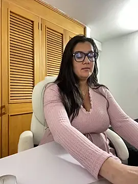 SWEETLILY18 online show from October 8, 2025, 10:54 pm