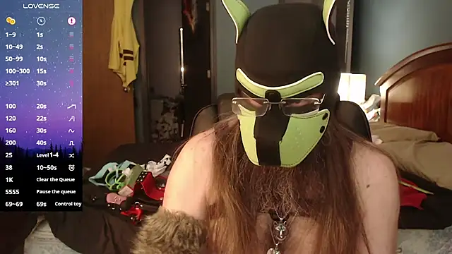 kinkywolf429 online show from May 7, 2026, 10:35 pm
