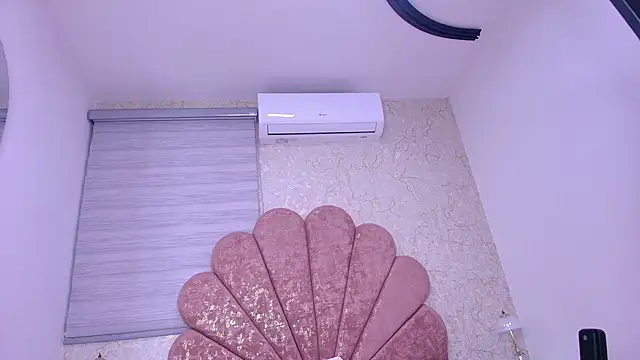 Snapshot of leon_gaby chatting on February 23, 2026, 7:25 pm leon gaby online show from February 23, 2026, 7:25 pm