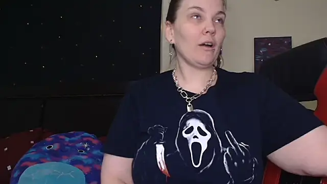 ToxicLilly online show from November 9, 2025, 9:57 am