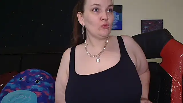 ToxicLilly online show from October 25, 2025, 7:07 am