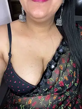 Snapshot of Zoya_Varma004 chatting on March 11, 2026, 6:24 pm Zoya Varma004 online show from March 11, 2026, 6:24 pm