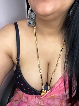 Snapshot of Zoya_Varma004 chatting on February 15, 2026, 10:03 am Zoya Varma004 online show from February 15, 2026, 10:03 am