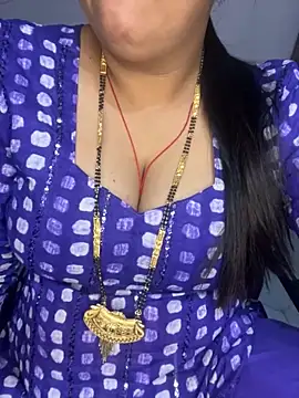 Zoya Varma004 online show from November 4, 2025, 10:30 am