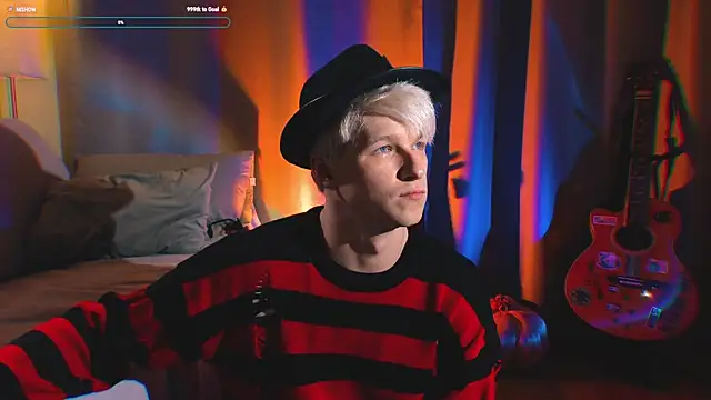 Snapshot of Breston_Sweet chatting on November 2, 2025, 1:32 am Breston Sweet online show from November 2, 2025, 1:32 am