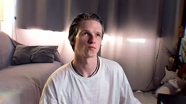 Snapshot of Breston_Sweet chatting on June 12, 2026, 5:00 pm Breston Sweet online show from June 12, 2026, 5:00 pm