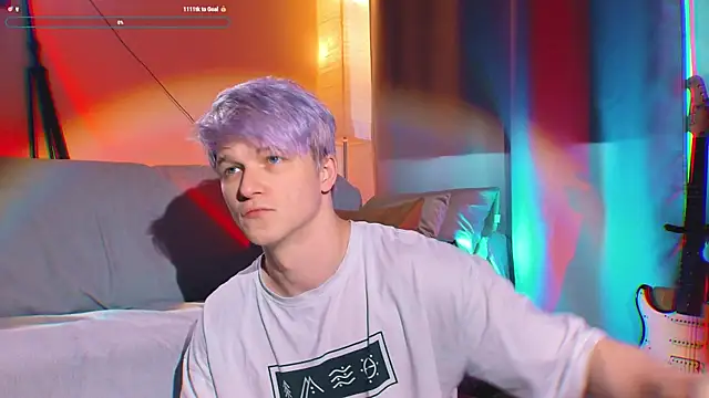 Snapshot of Breston_Sweet chatting on November 19, 2025, 7:52 am Breston Sweet online show from November 19, 2025, 7:52 am