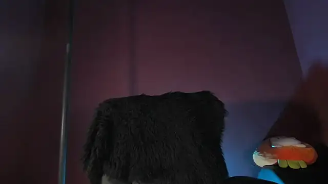 isa kiss online show from November 10, 2025, 1:49 pm