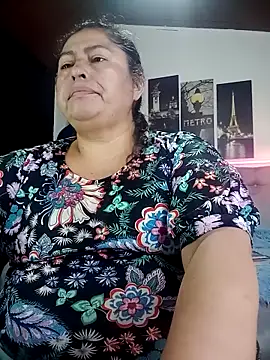 Keyla01  online show from April 26, 2026, 6:05 pm
