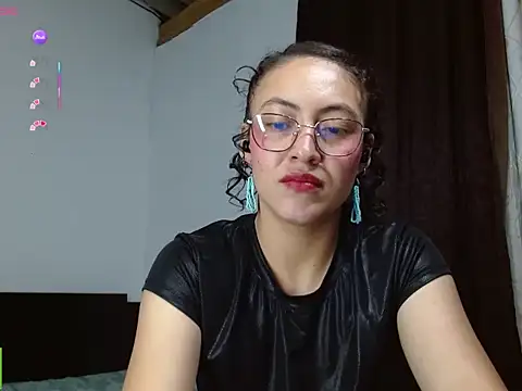 Snapshot of Olivia_Bright chatting on April 20, 2026, 1:41 am Olivia Bright online show from April 20, 2026, 1:41 am