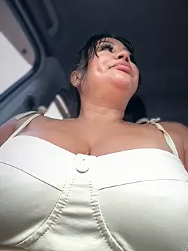 Snapshot of ValeryGrey chatting on February 20, 2026, 6:21 pm ValeryGrey online show from February 20, 2026, 6:21 pm