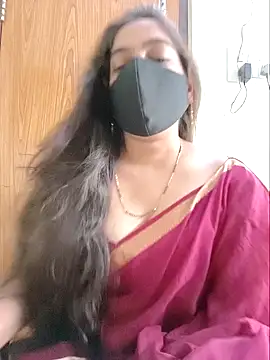 Snapshot of yoursana- chatting on April 28, 2026, 4:39 am yoursana- online show from April 28, 2026, 4:39 am