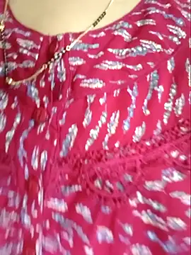 Snapshot of yoursana- chatting on April 20, 2026, 5:32 am yoursana- online show from April 20, 2026, 5:32 am