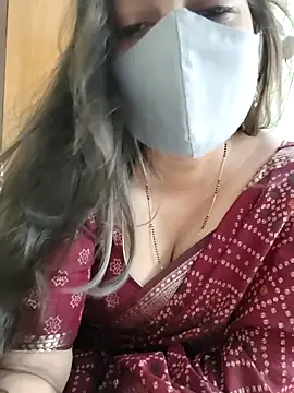 Snapshot of yoursana- chatting on March 11, 2026, 5:45 am yoursana- online show from March 11, 2026, 5:45 am