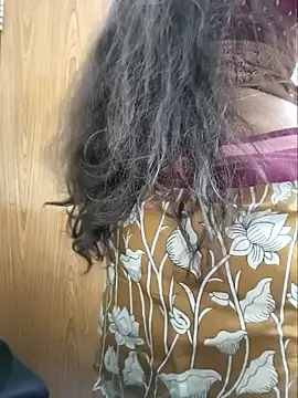 Snapshot of yoursana- chatting on March 15, 2026, 4:36 pm yoursana- online show from March 15, 2026, 4:36 pm