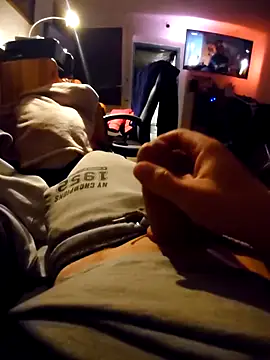 anonymus9006 online show from November 13, 2025, 5:28 pm