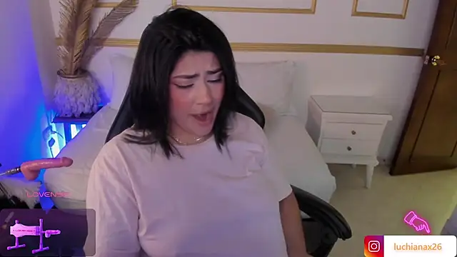 lucy26  online show from February 26, 2025, 9:01 am
