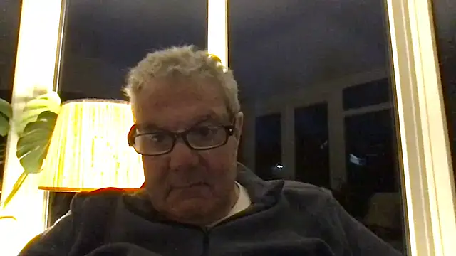Snapshot of Oldpistolpete chatting on April 4, 2026, 7:53 pm Oldpistolpete online show from April 4, 2026, 7:53 pm