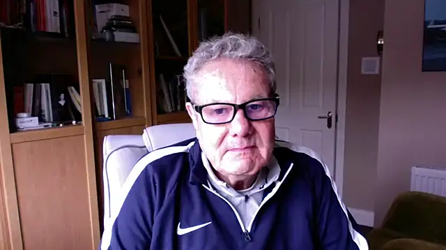 Snapshot of Oldpistolpete chatting on April 14, 2026, 3:06 pm Oldpistolpete online show from April 14, 2026, 3:06 pm