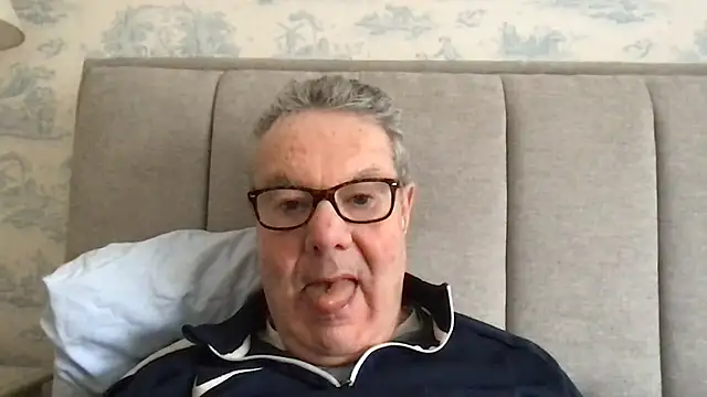 Snapshot of Oldpistolpete chatting on February 12, 2026, 10:26 am Oldpistolpete online show from February 12, 2026, 10:26 am