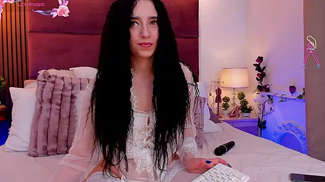 VanessaAngel online show from April 30, 2026, 6:09 am