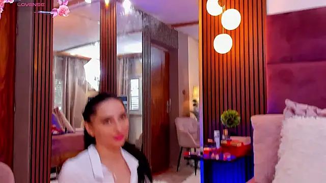 Snapshot of VanessaAngel chatting on June 4, 2026, 5:56 am VanessaAngel online show from June 4, 2026, 5:56 am