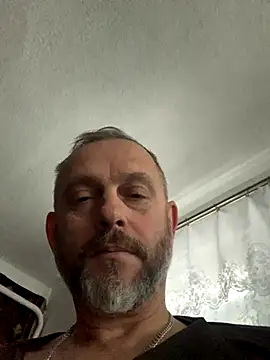 Snapshot of GHsveter chatting on October 22, 2025, 1:10 pm GHsveter online show from October 22, 2025, 1:10 pm