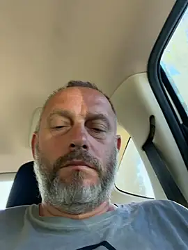 Snapshot of GHsveter chatting on August 3, 2026, 5:26 am GHsveter online show from August 3, 2026, 5:26 am