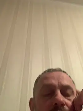 Snapshot of GHsveter chatting on March 16, 2026, 9:28 pm GHsveter online show from March 16, 2026, 9:28 pm