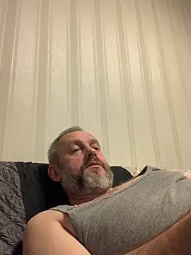 Snapshot of GHsveter chatting on November 15, 2025, 11:36 am GHsveter online show from November 15, 2025, 11:36 am