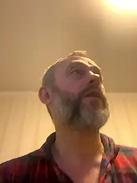 Snapshot of GHsveter chatting on November 27, 2025, 8:04 am GHsveter online show from November 27, 2025, 8:04 am