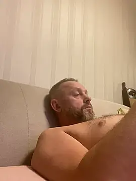 Snapshot of GHsveter chatting on July 13, 2026, 9:14 pm GHsveter online show from July 13, 2026, 9:14 pm