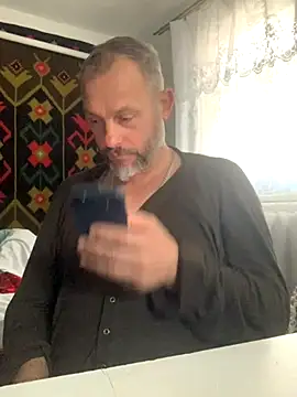 Snapshot of GHsveter chatting on October 27, 2025, 9:43 am GHsveter online show from October 27, 2025, 9:43 am