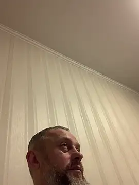 Snapshot of GHsveter chatting on February 9, 2026, 3:43 pm GHsveter online show from February 9, 2026, 3:43 pm